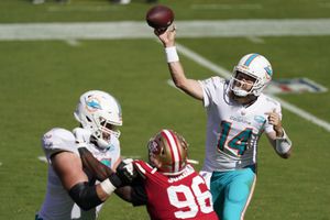 Fitzpatrick's 3 TD passes lead Dolphins past 49ers 43-17 San Francisco 49ers  Miami Dolphins rating AP Jimmy Garoppolo