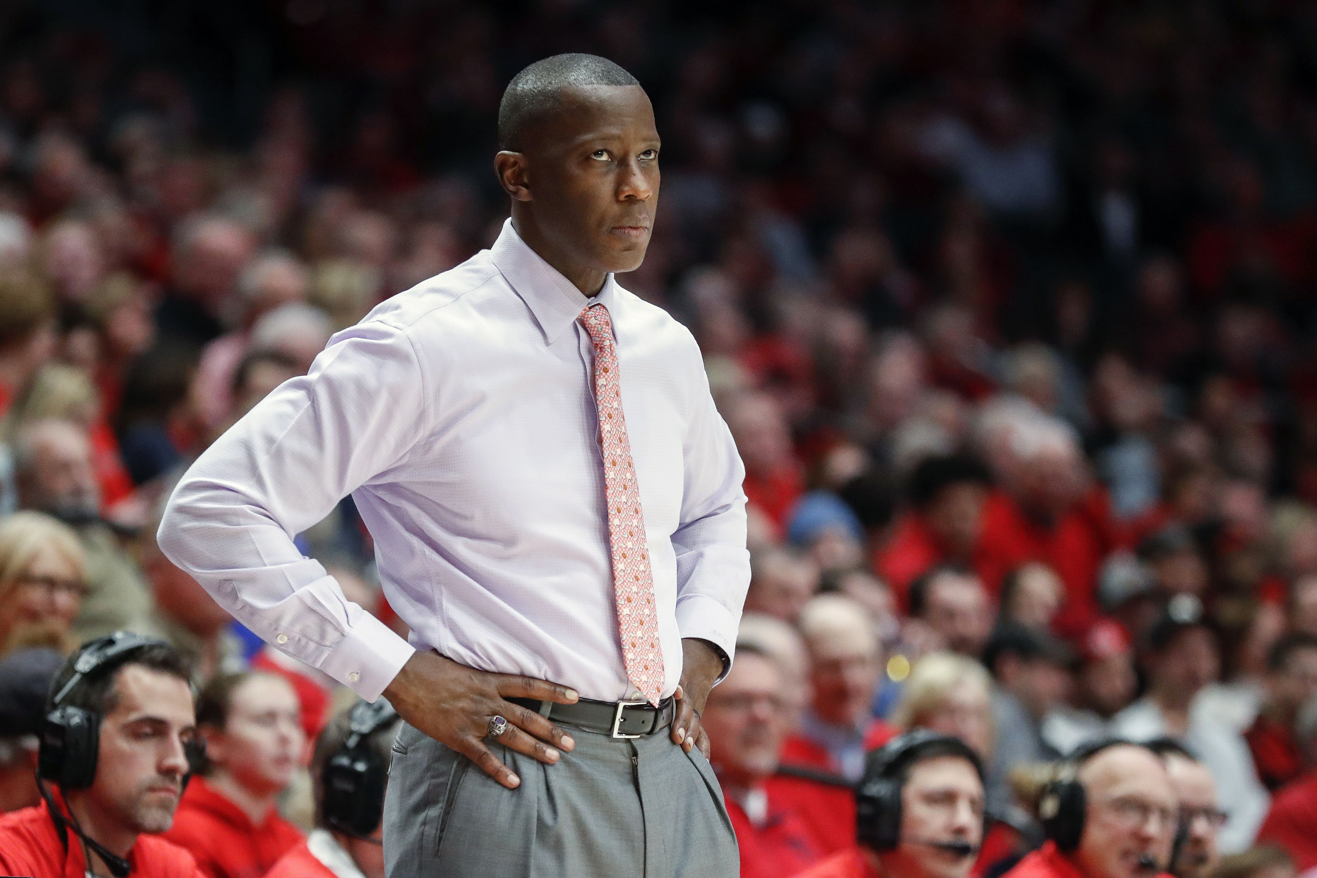 Dayton coach, ex-Florida assistant Anthony Grant takes quiet approach to  meteoric rise