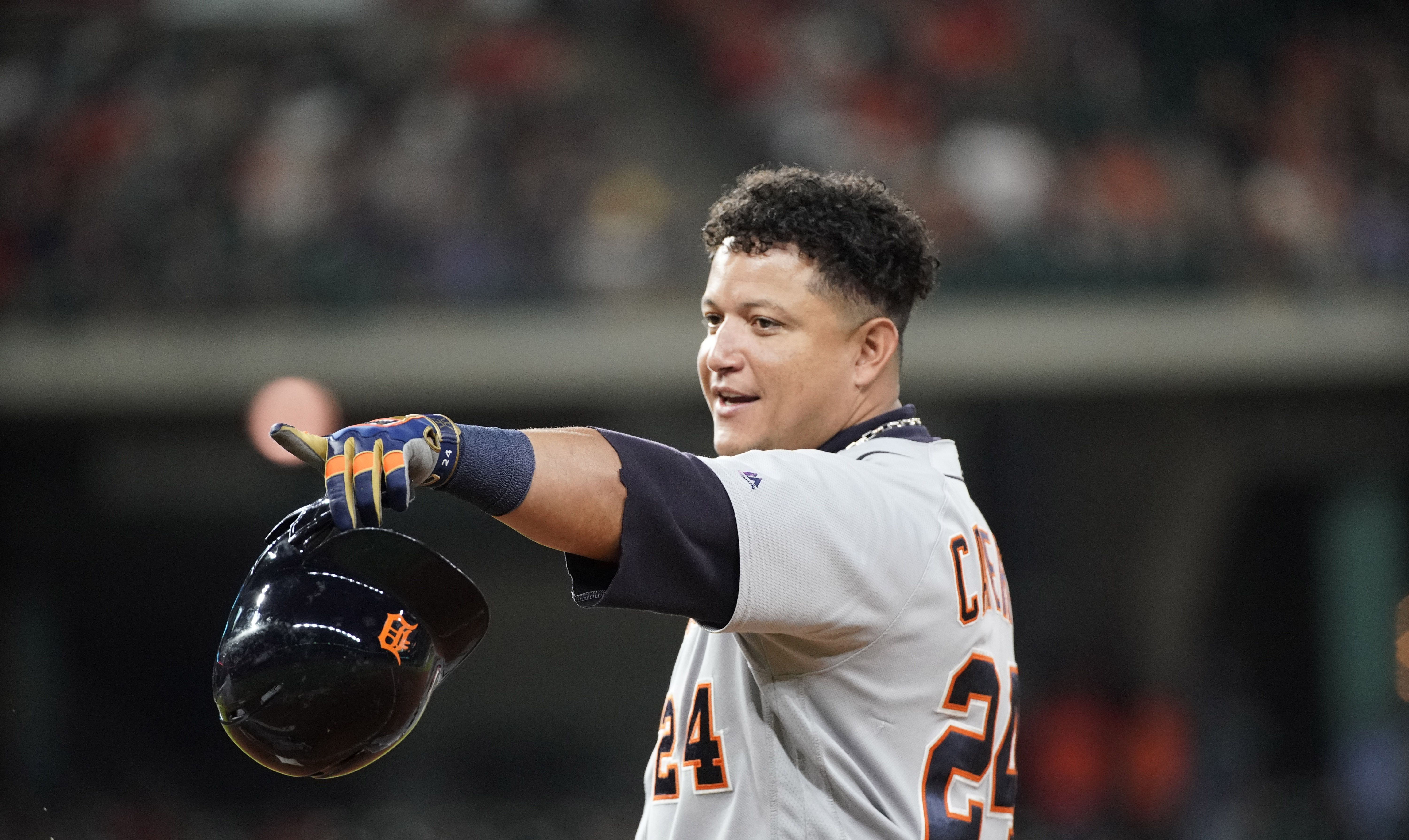 Miguel Cabrera, needing 1 hit for 3,000 milestone, intentionally