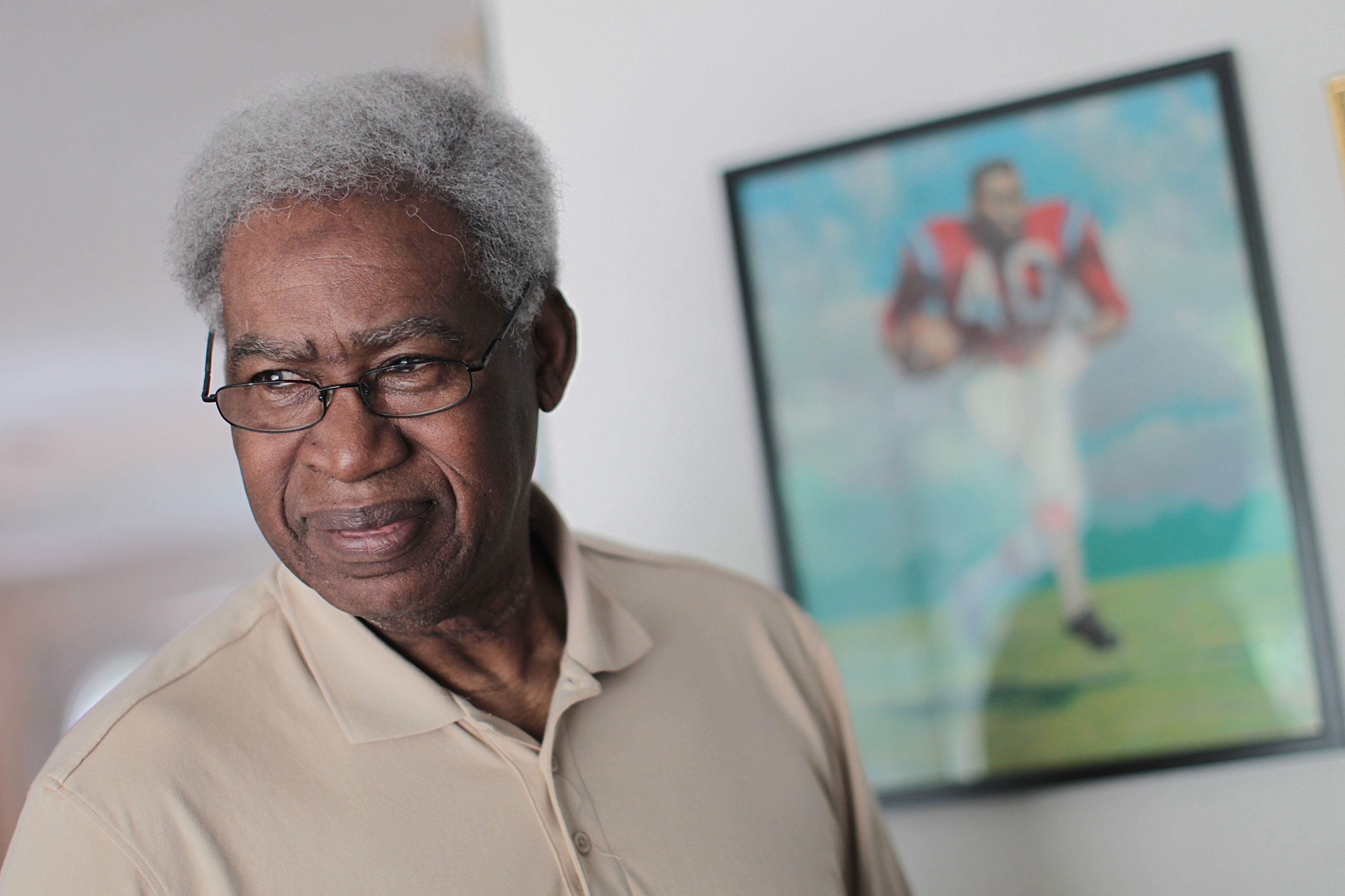 New England Patriots on X: With an 85-yard touchdown run on 10/22/61,  Larry Garron set the Patriots all-time record for longest rushing play. 60  years later, we honor his place in team