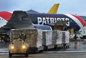 New England Patriots' Boeing 767 Private Jet Tour: Pictures