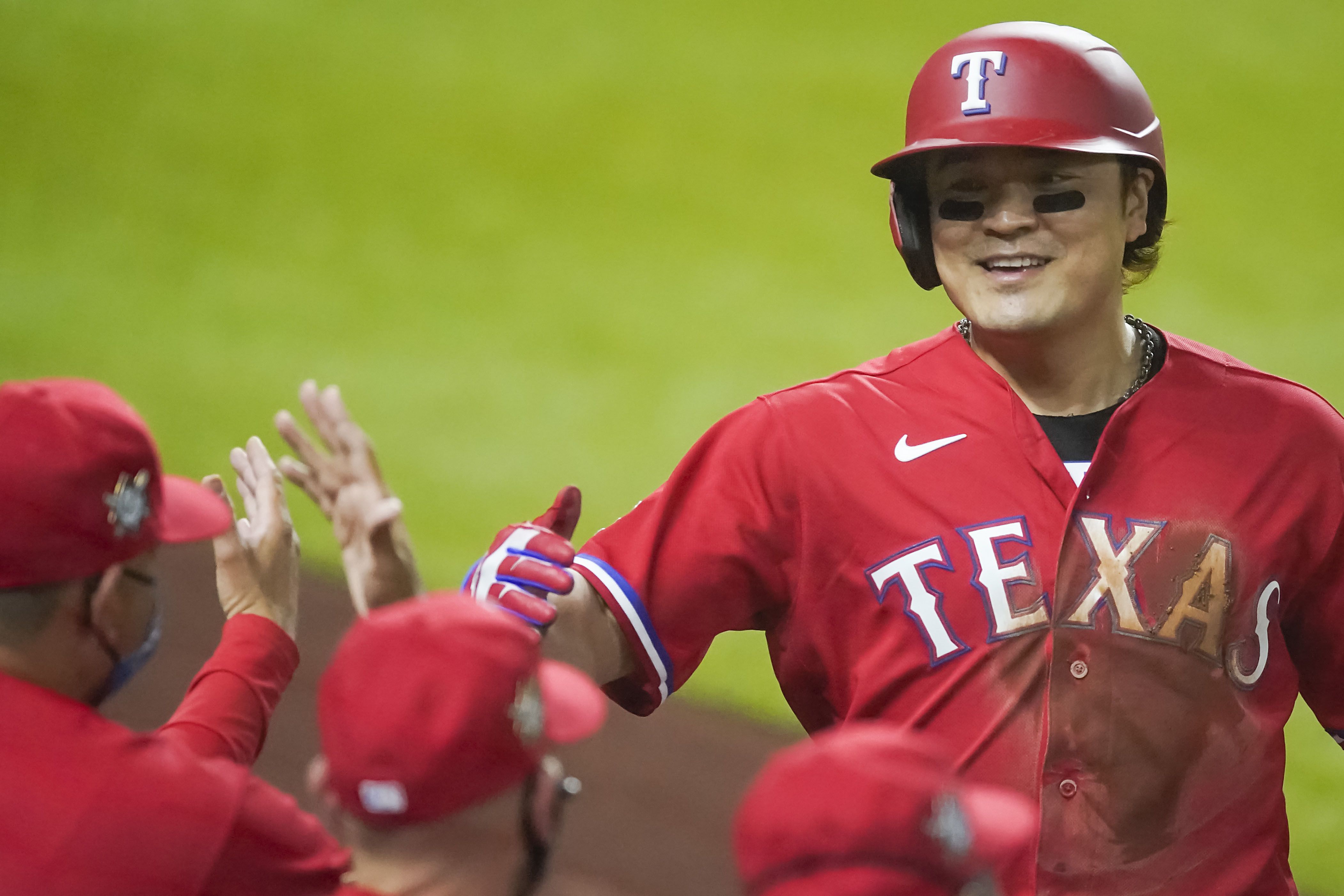 Photos: See all the Photos from the Rangers' big win on Jackie