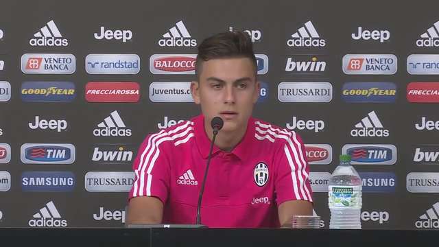 Paulo-Dybala-presentado-Juventus_OLEVID20150714_0005_14.jpg