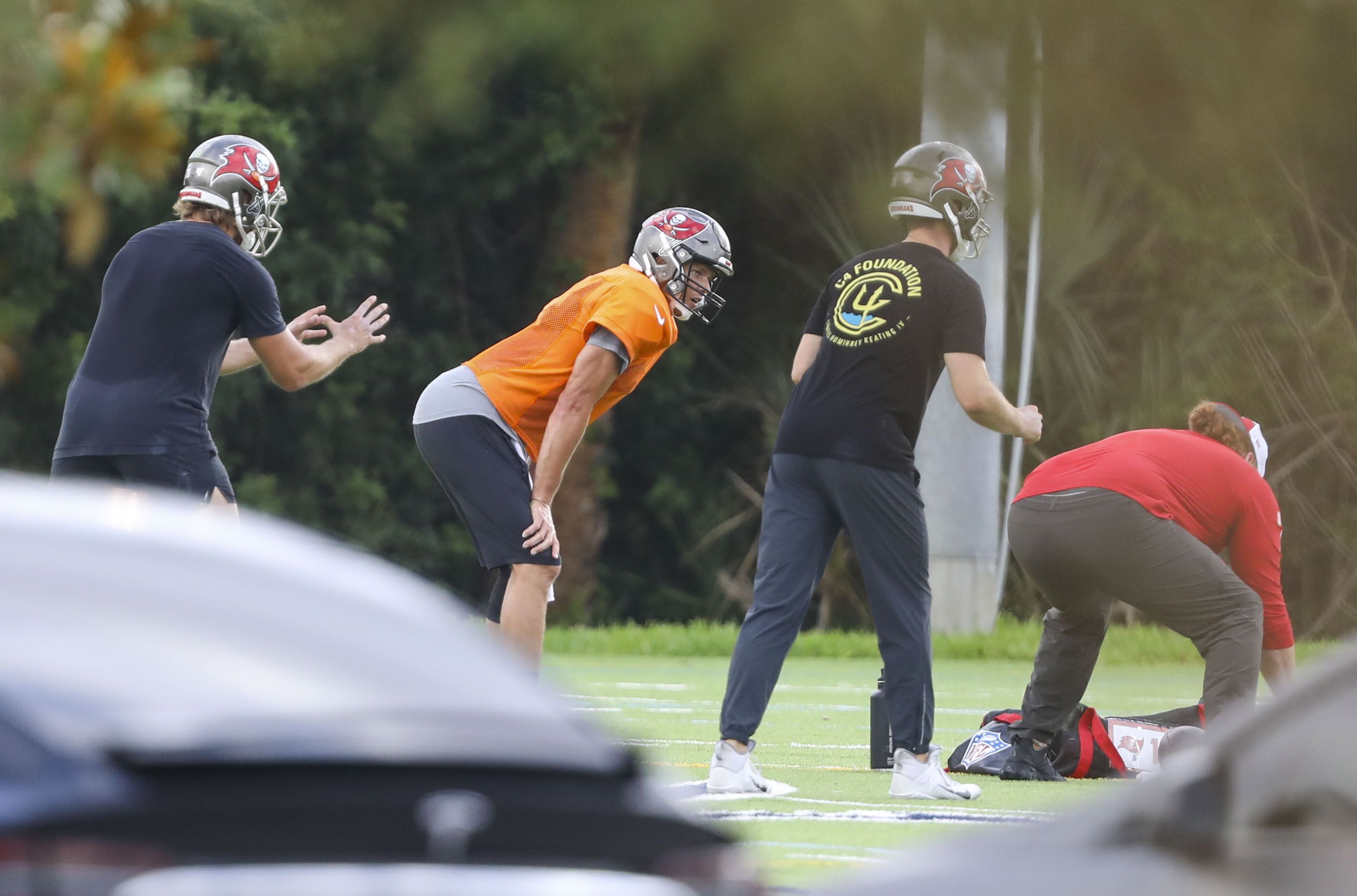 Tom Brady looks comfortable in his first practice at Buccaneers stadium -  The Boston Globe