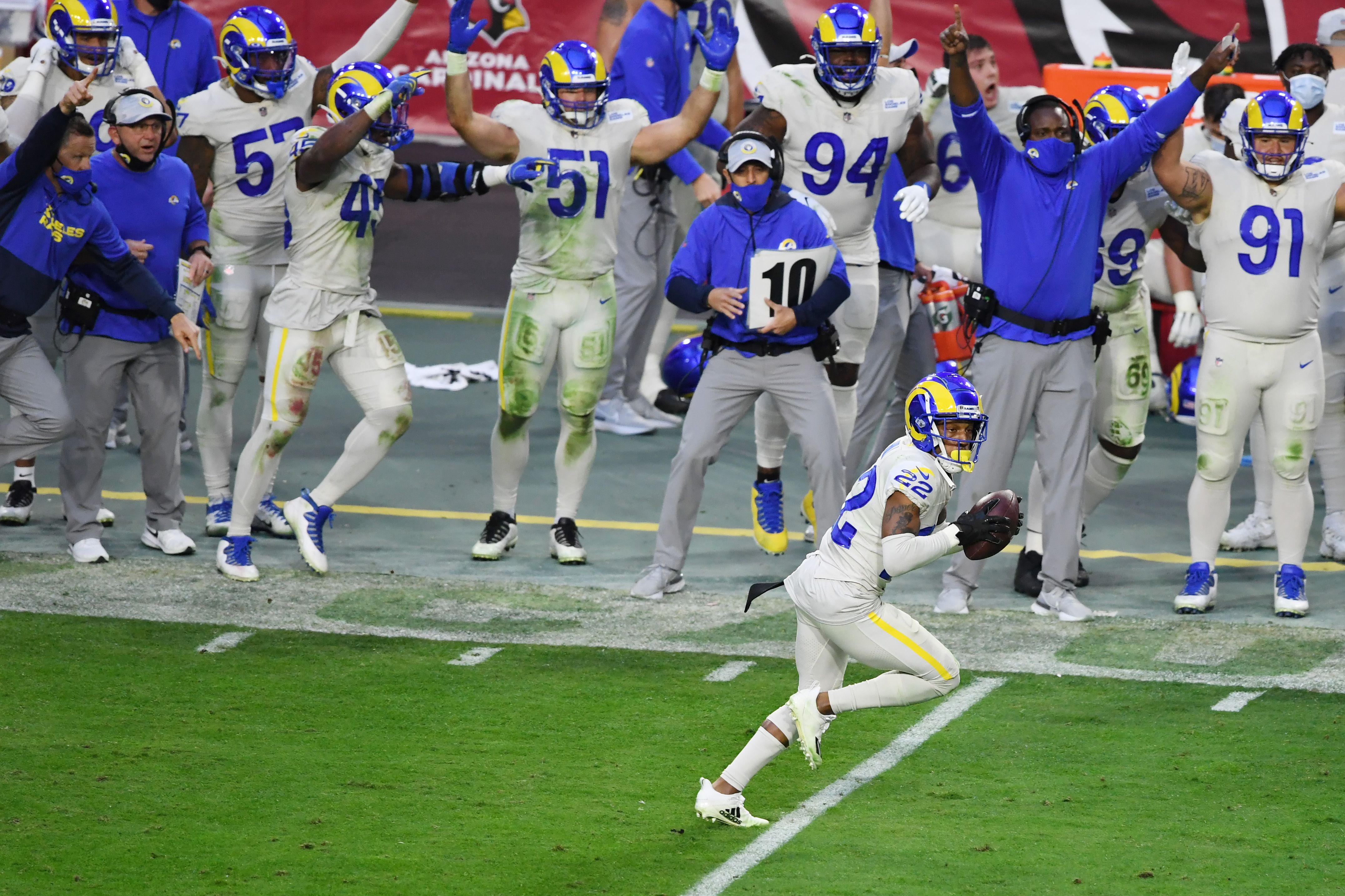 Rams clinch Super Bowl after 4th quarter comeback against Bengals