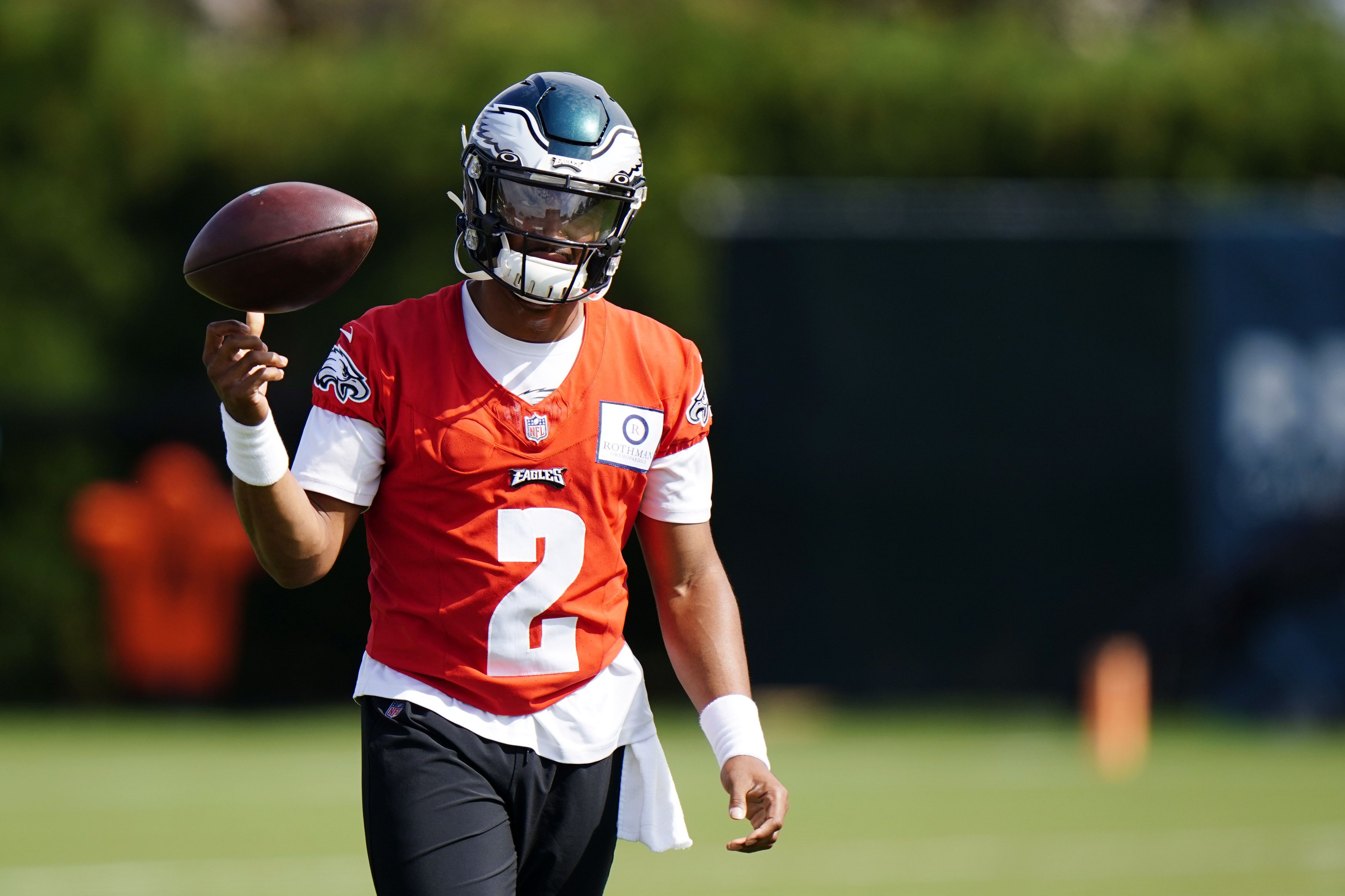 Why Jalen Hurts, Eagles won't face same mess as Ravens, Lamar Jackson