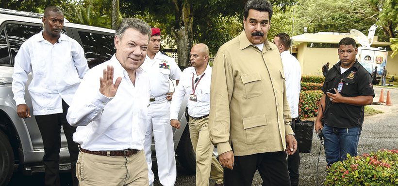 colombian-president-juan-manuel-santos-l-38427425