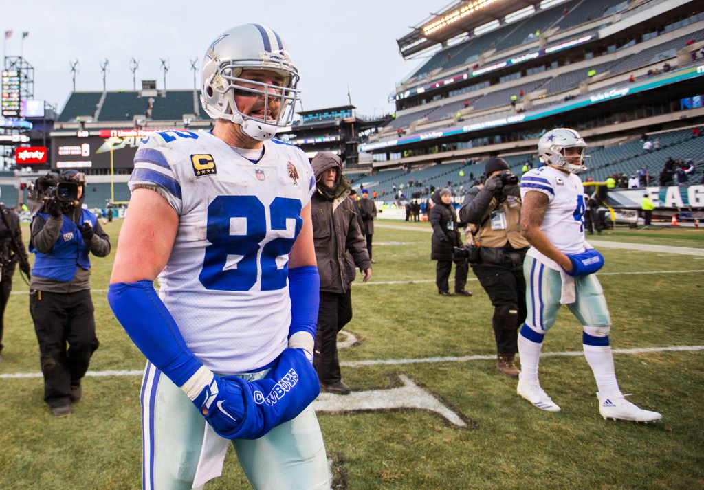 Jason Witten Dallas Cowboys NFL Action Photo (Size: 12.5" x  15.5") Framed