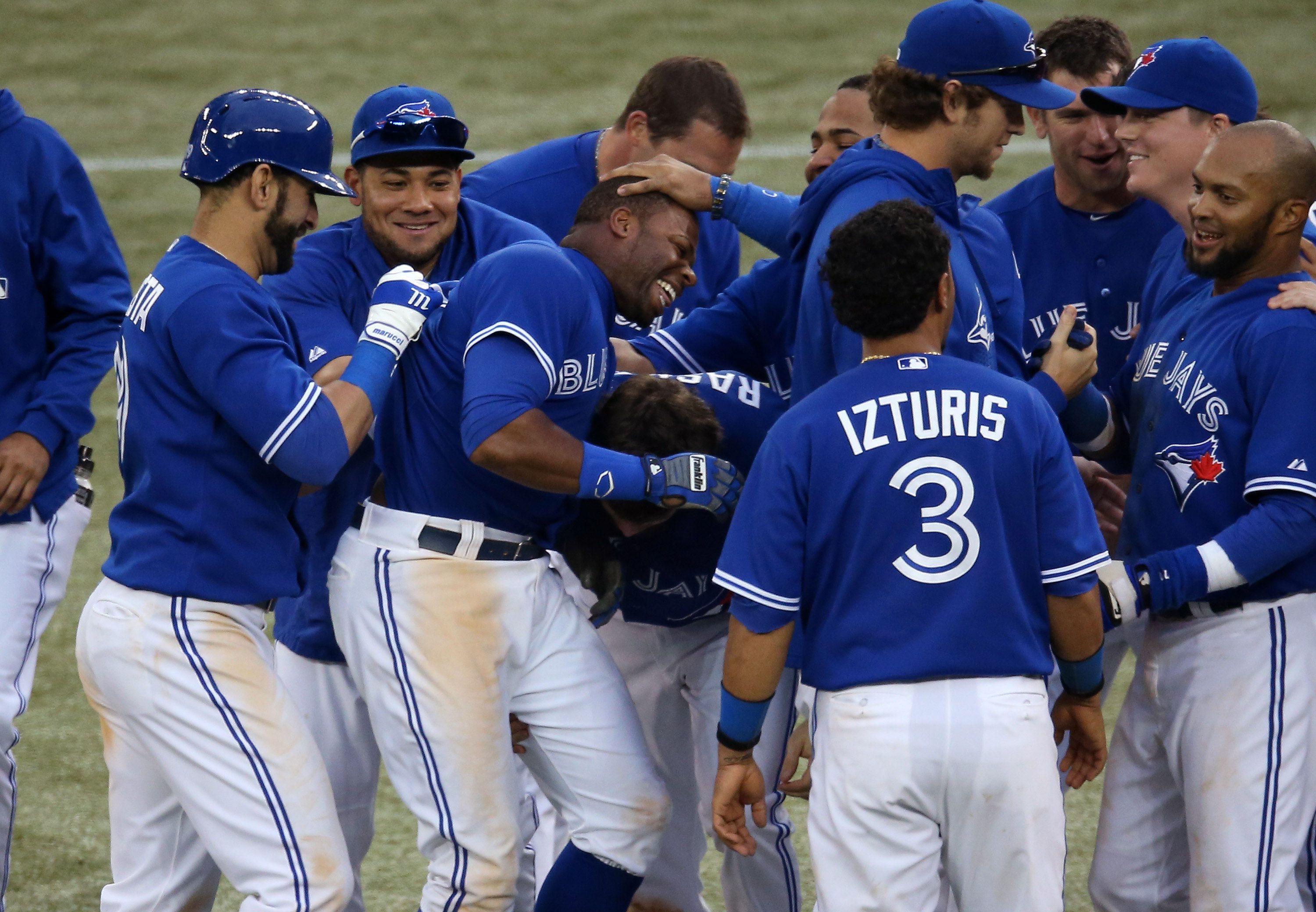 Blue Jays drop series finale to Rangers behind strong Martin Perez