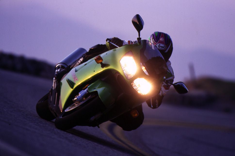 Kawasaki Ninja ZX-12R Sportbike Review | Cycle World