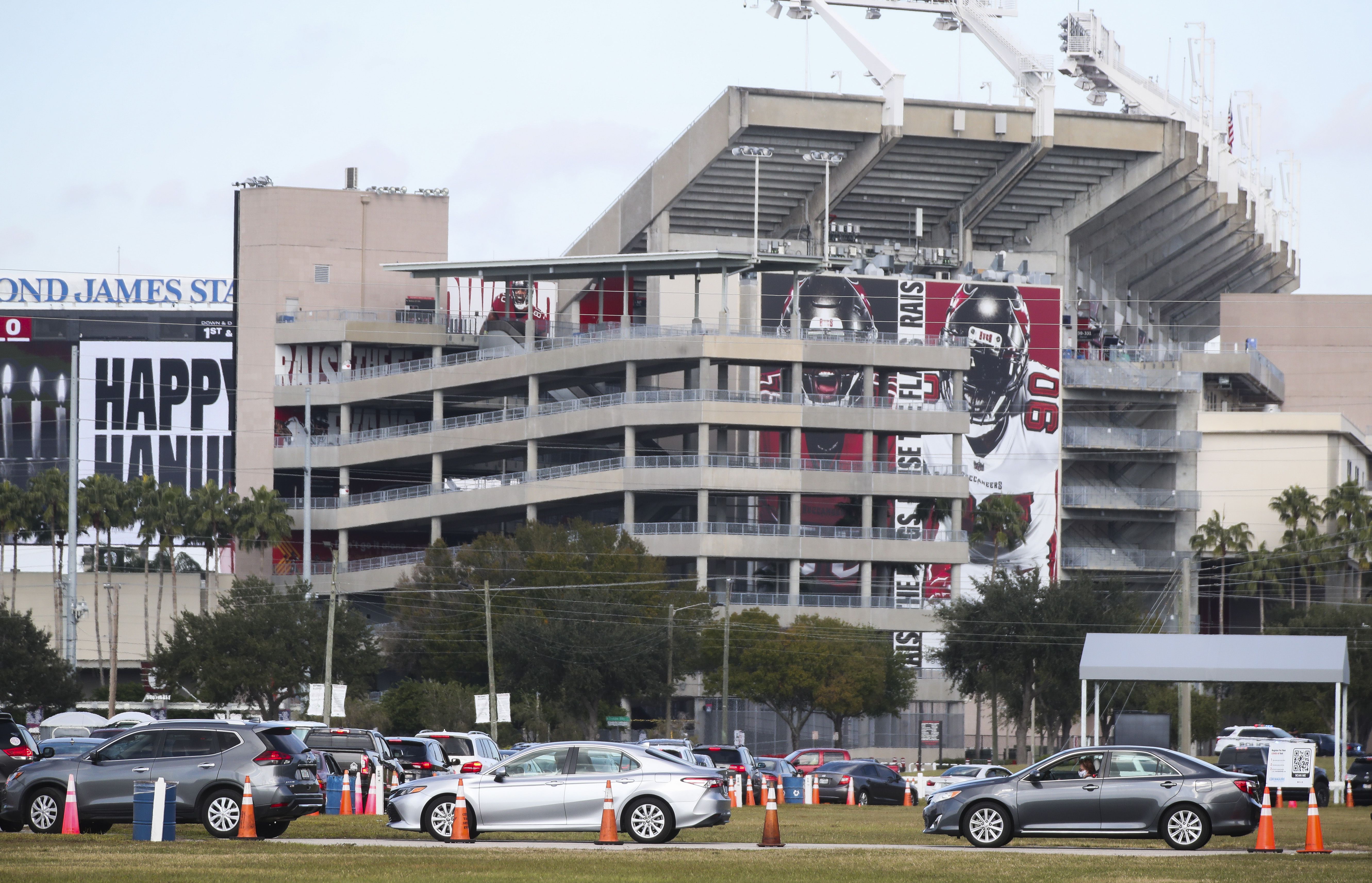 Parking & Transportation — Raymond James Stadium