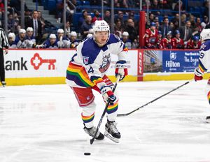 Syracuse Crunch edge out Lehigh Valley while celebrating 'Pride Night' in  special uniforms