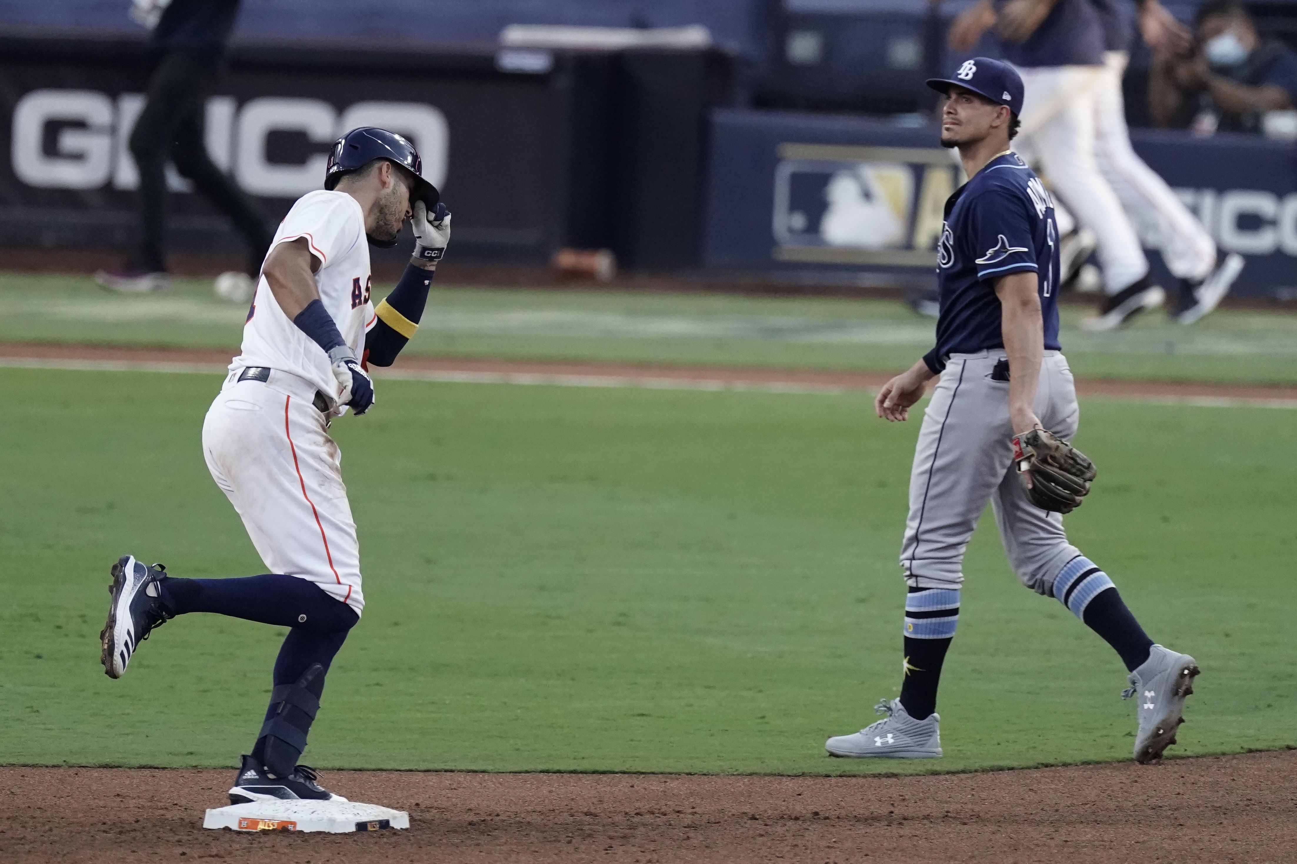 Astros Win ALDS, Josh Reddick Fights Batting Helmet - Baseball
