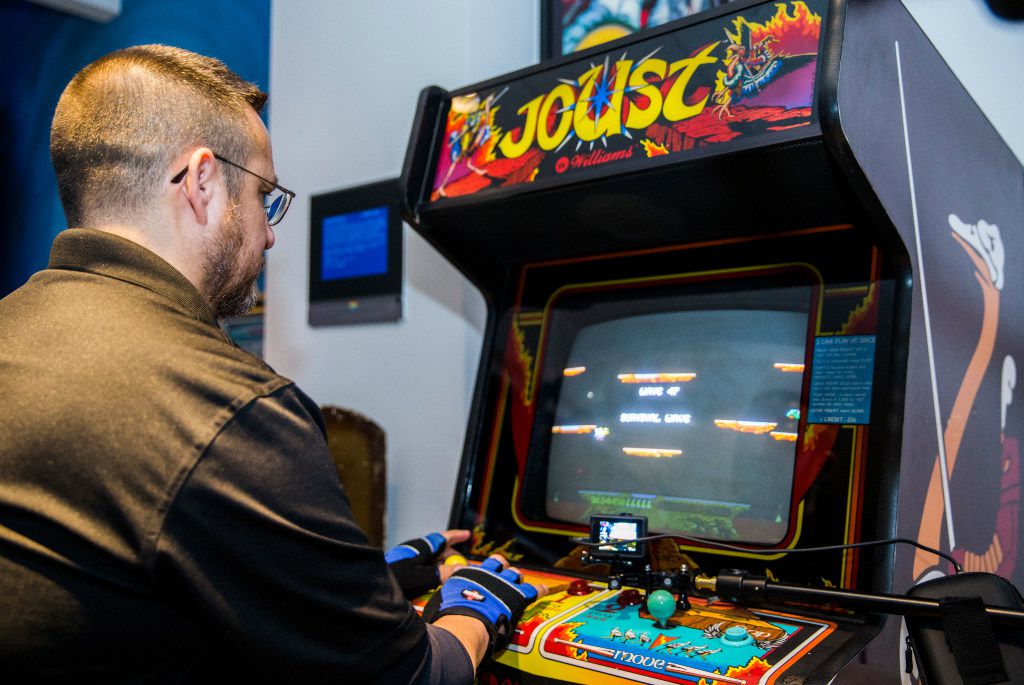 Watch An Arcade Game Master Set A Joust High Score Record In Frisco