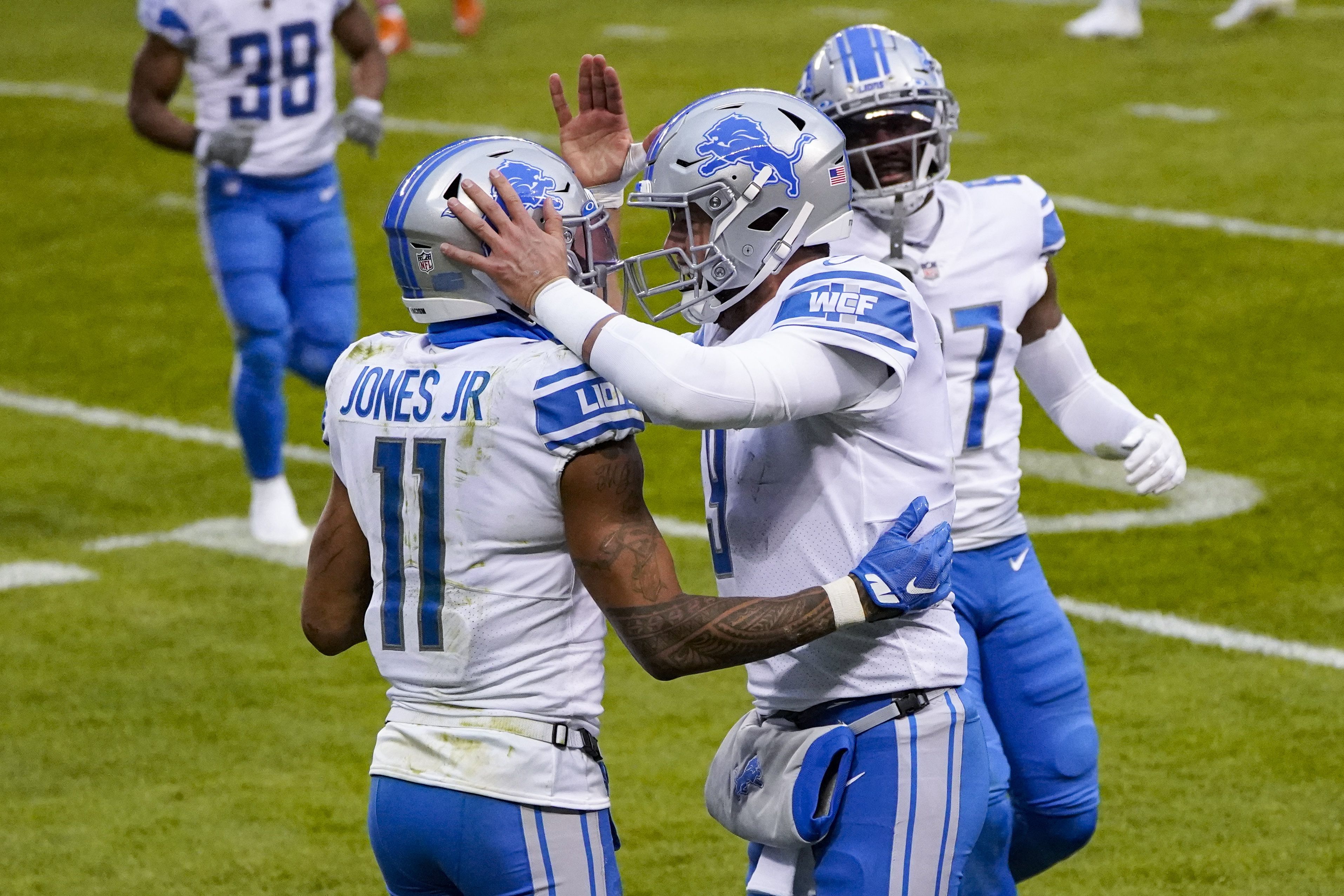 Detroit Lions vs. Chicago Bears: Follow live Thanksgiving game score  updates here