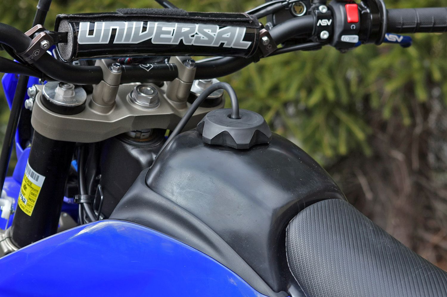 Wr250r best sale fuel tank