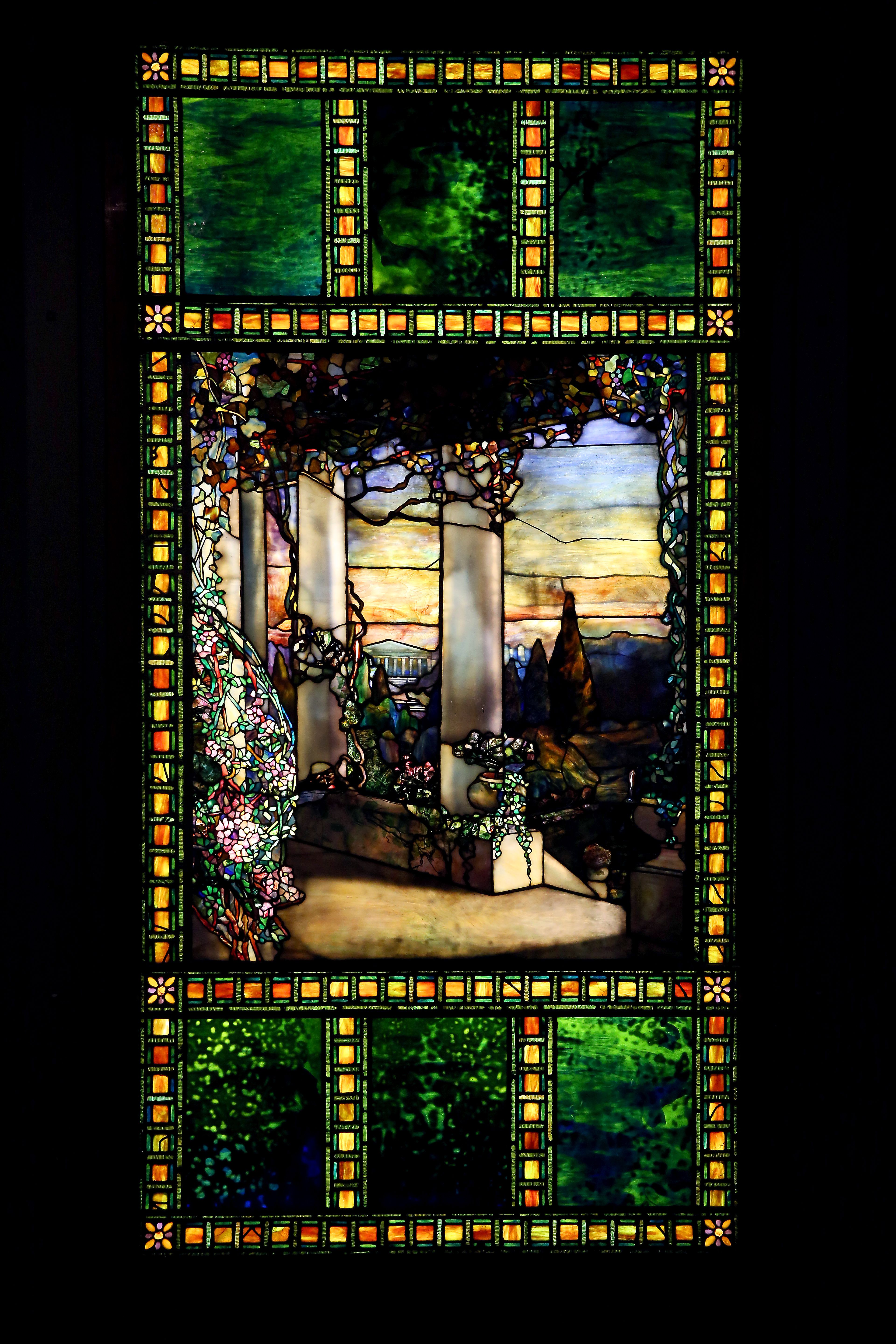 Tiffany in Bloom: Stained Glass Lamps of Louis Comfort Tiffany, The  Cleveland Museum of Art at The Cleveland Museum of Art, Cleveland OH,  Museums