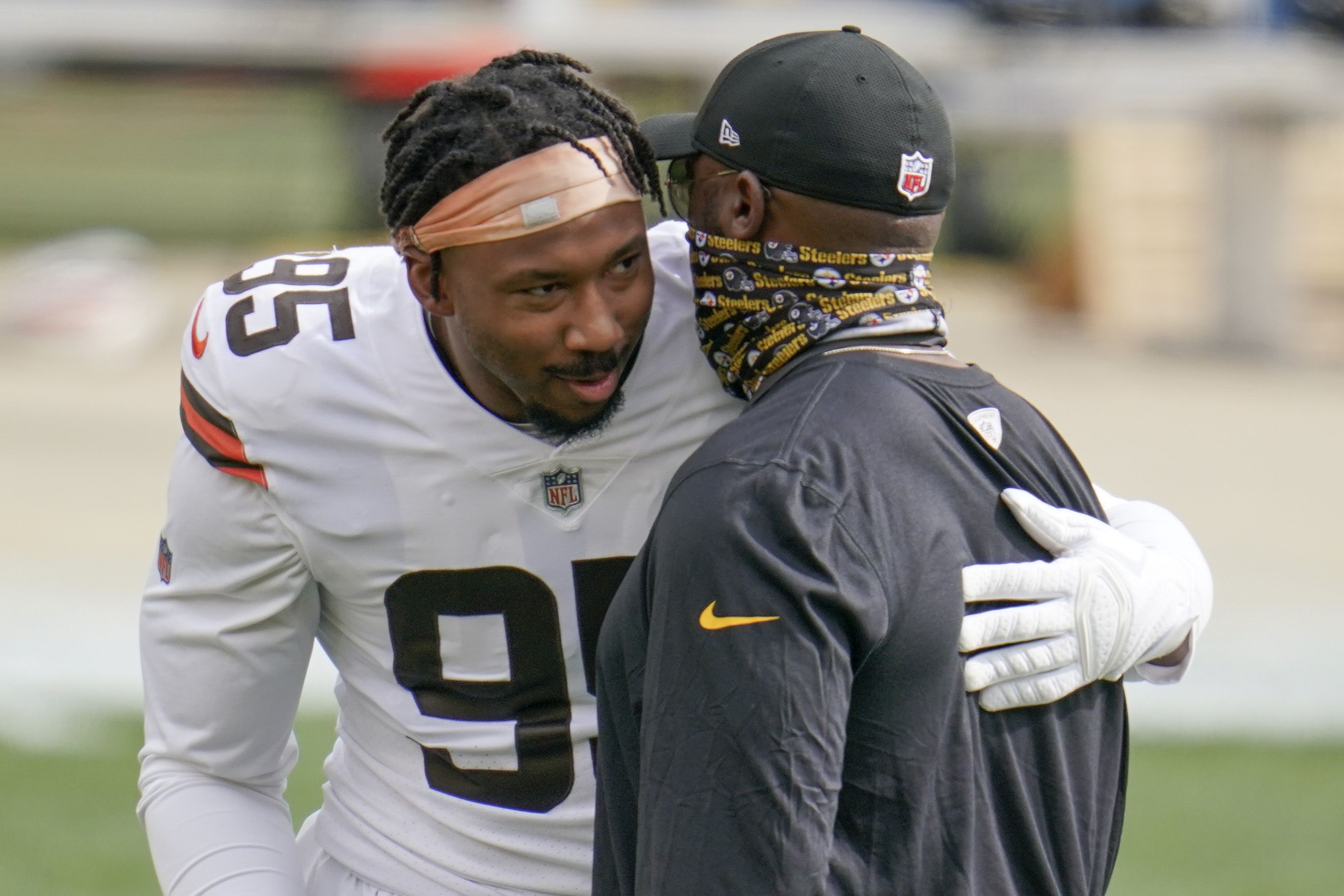 Myles Garrett takes shot at Steelers wide receivers