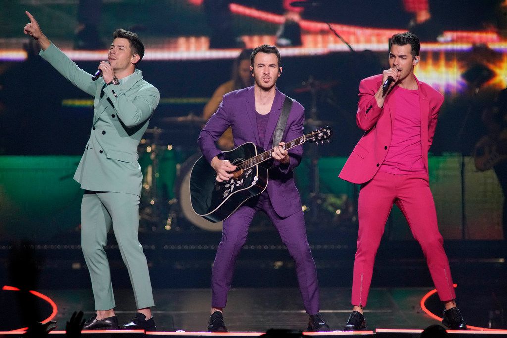 Jonas Brothers set to reunite and headline Dallas Cowboys