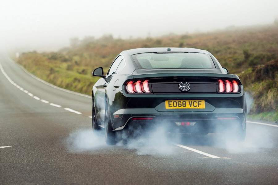 Ford-Mustang-Bullitt-Isla-de-Man-900x600.jpg