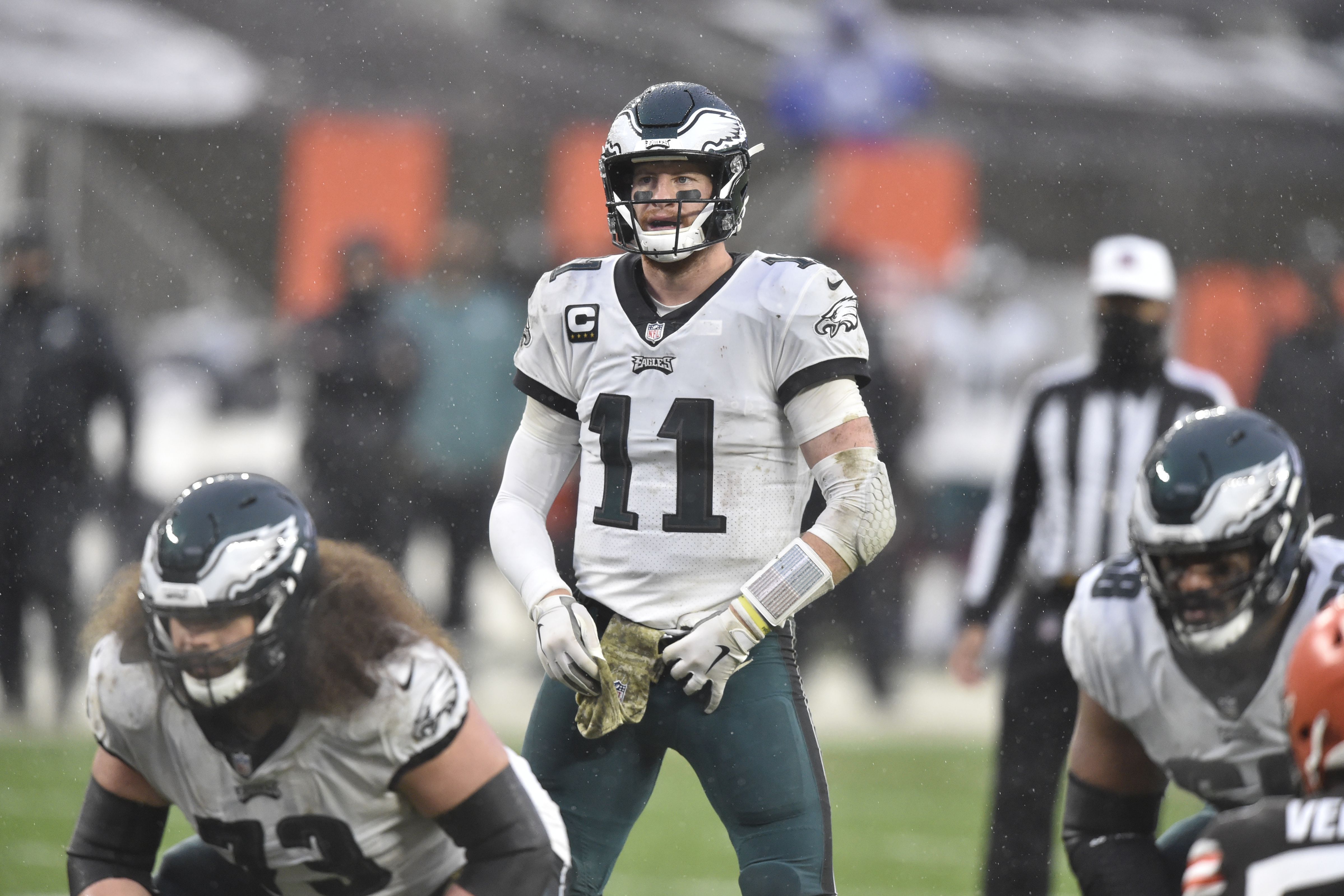 Stadium - BREAKING: The #Eagles have agreed to trade QB Carson