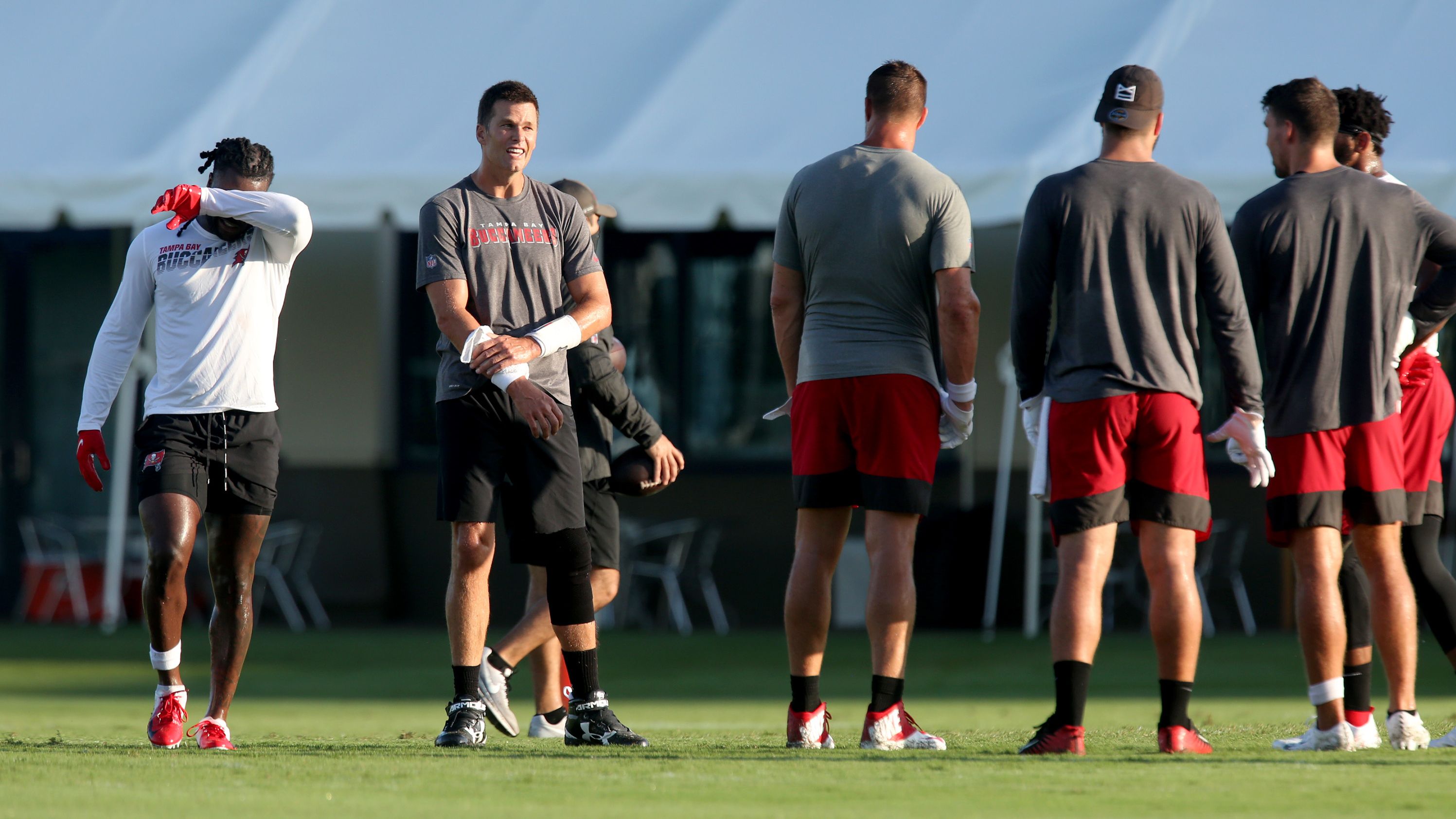 Tom Brady, LeSean McCoy, Rob Gronkowski, 2020 Bucs Training Camp, In the  Current