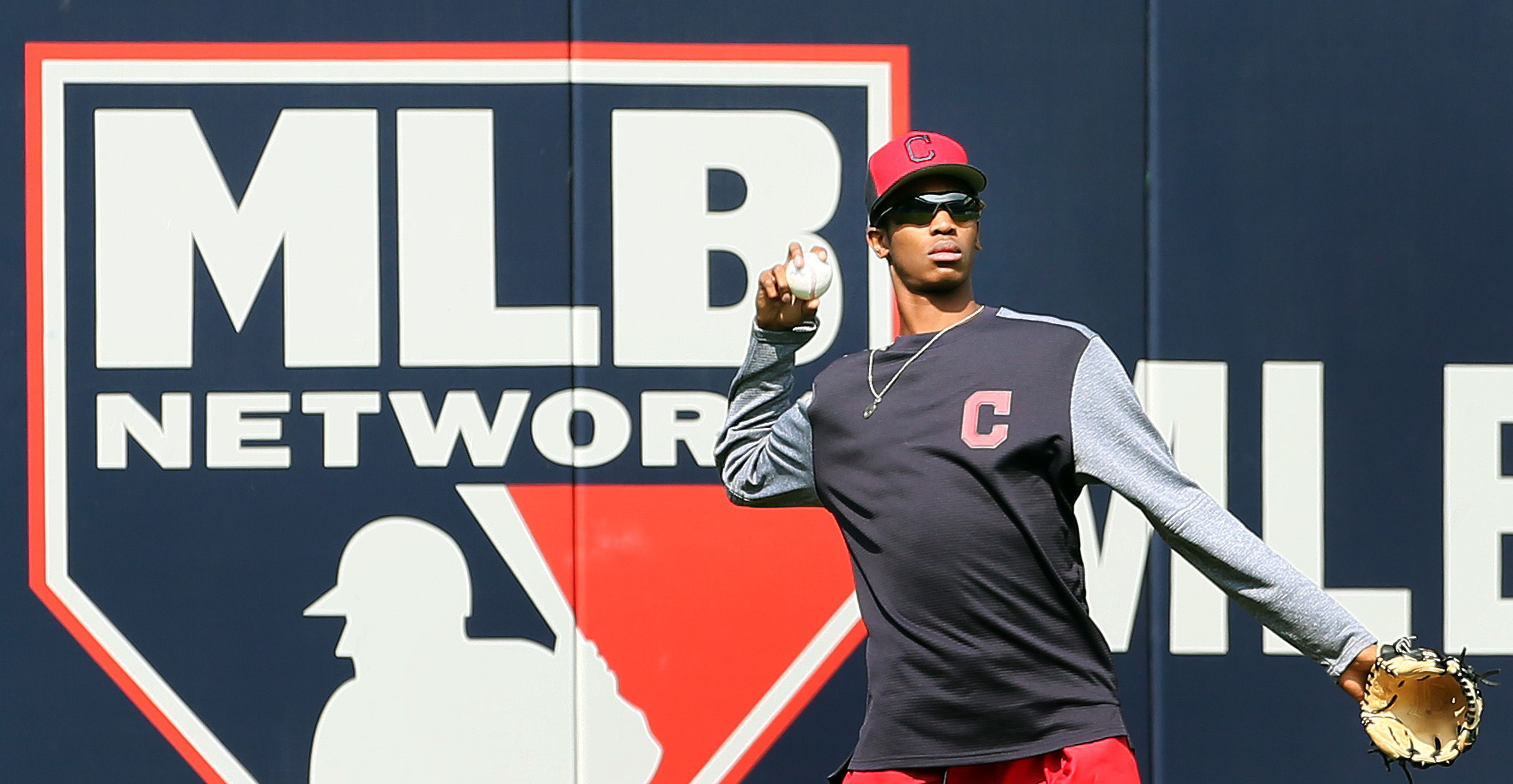 Indians  Rookie Naquin makes opening day roster