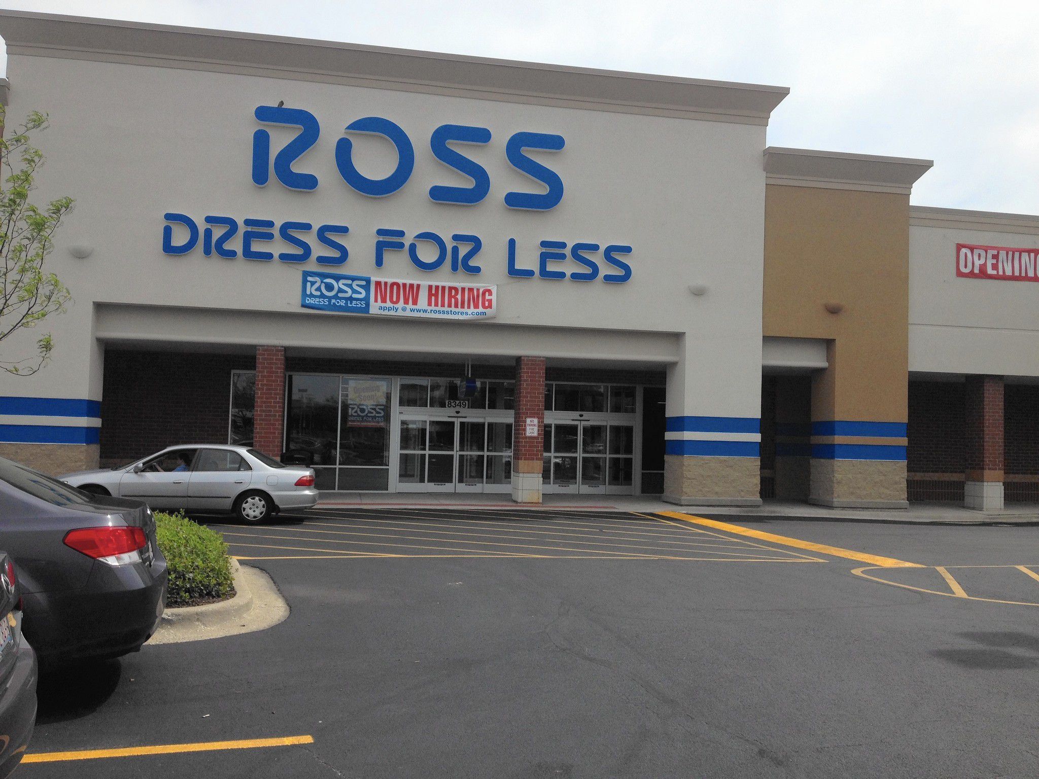 Ross Dress for Less adds three Chicago stores in Midwest expansion