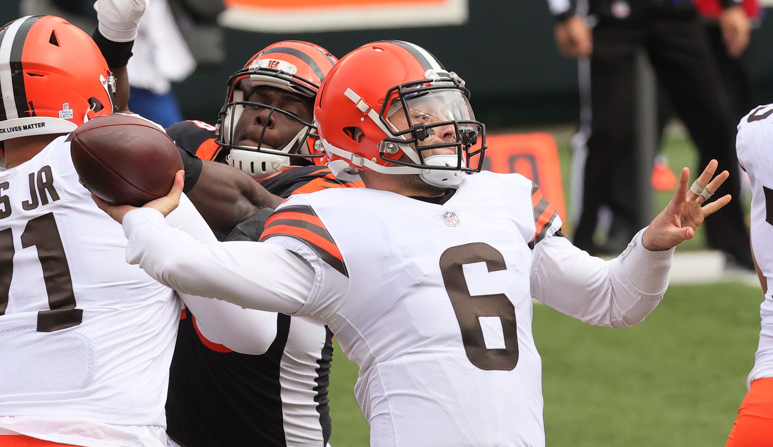 Browns' Baker Mayfield, Odell Beckham Jr. active — but not productive — vs.  Steelers