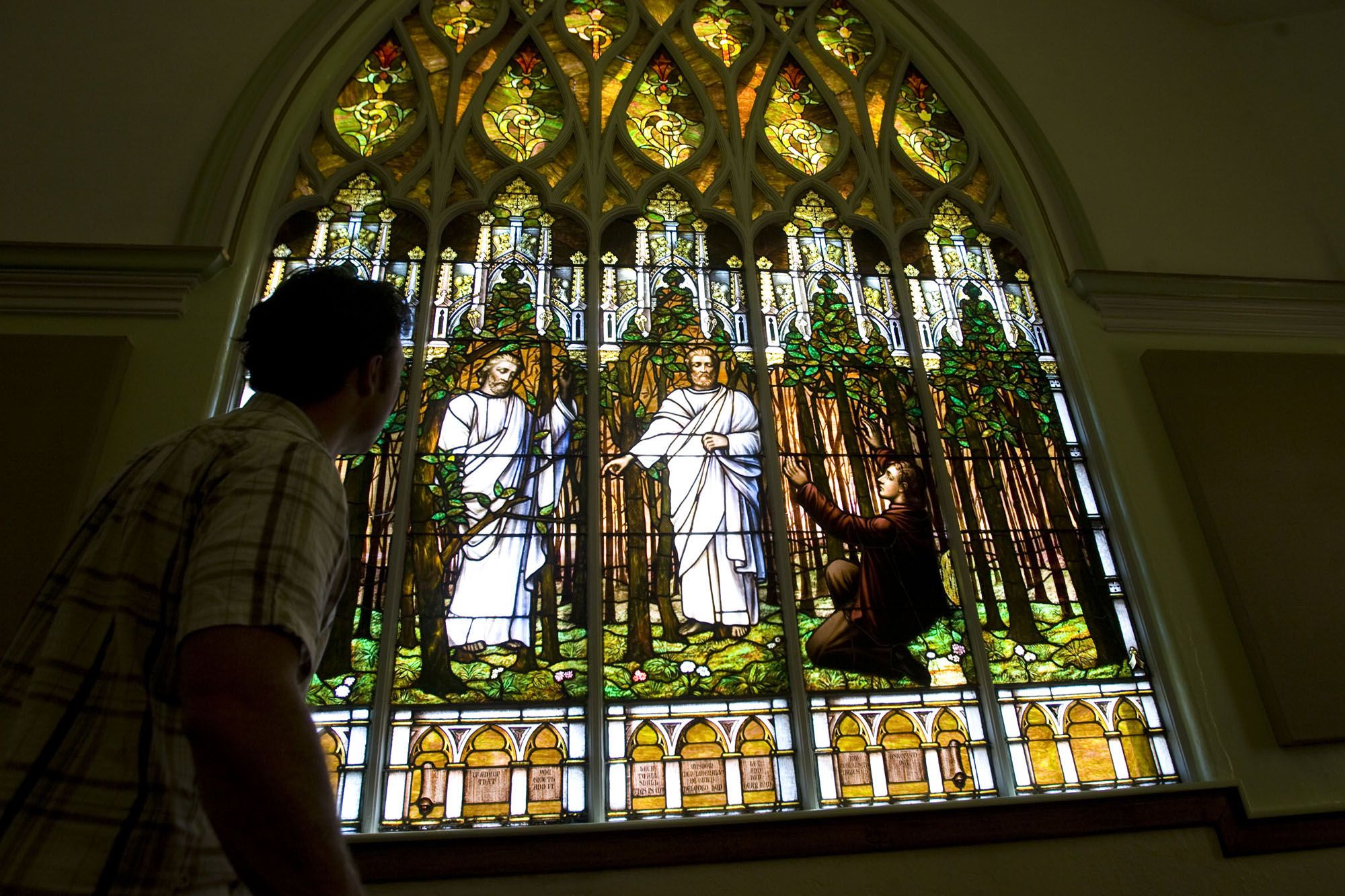 BYU graduate creates stained-glass windows for temples world wide