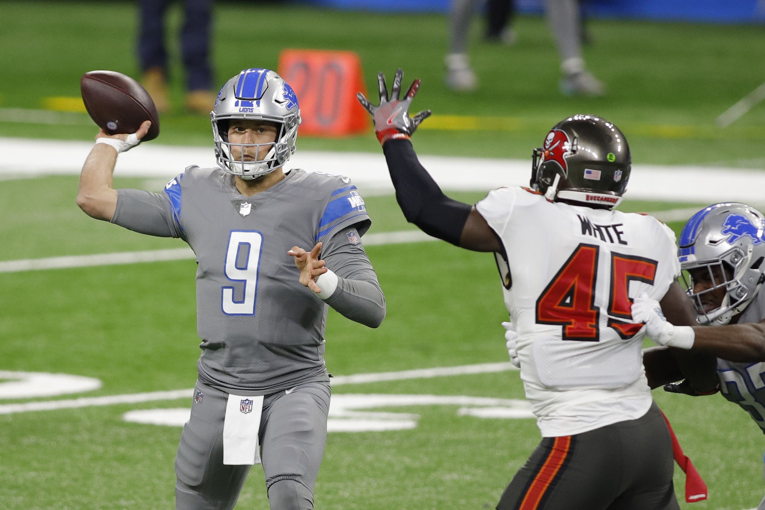 Tampa Bay Buccaneers 47-7 Detroit Lions: Tampa Bay end 13-year