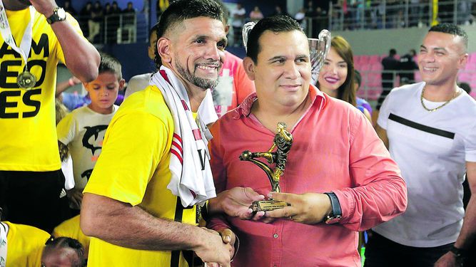 Area Atigrada - El tiempo de Camacho se terminó en Panamá, el jugador de  The Strongest fue cedido a principios de año al Club Atletico Independiente  de La Chorrera de Panamá, donde