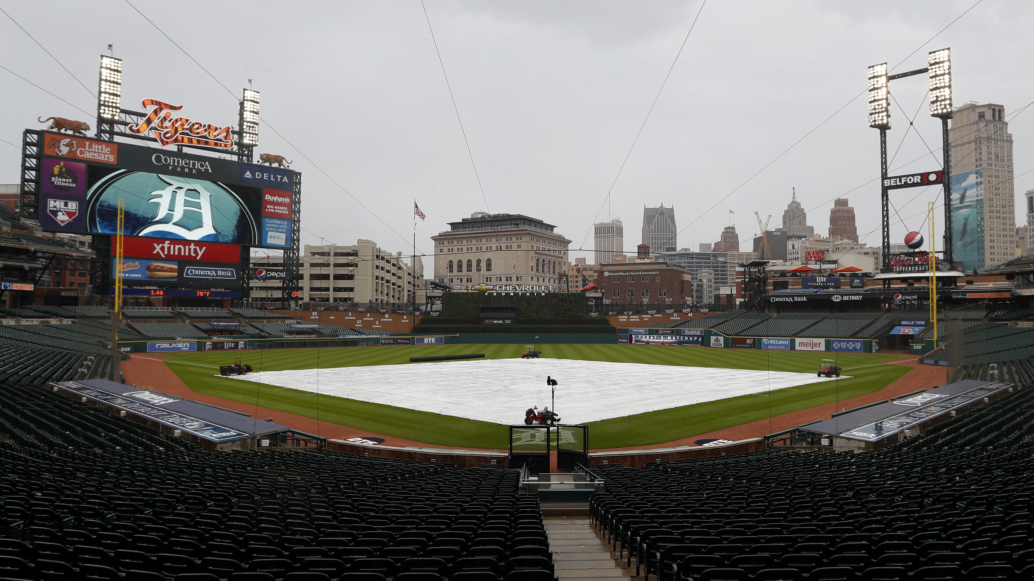 Reds beat Tigers 4-0 backing Trevor Bauer's complete game shutout