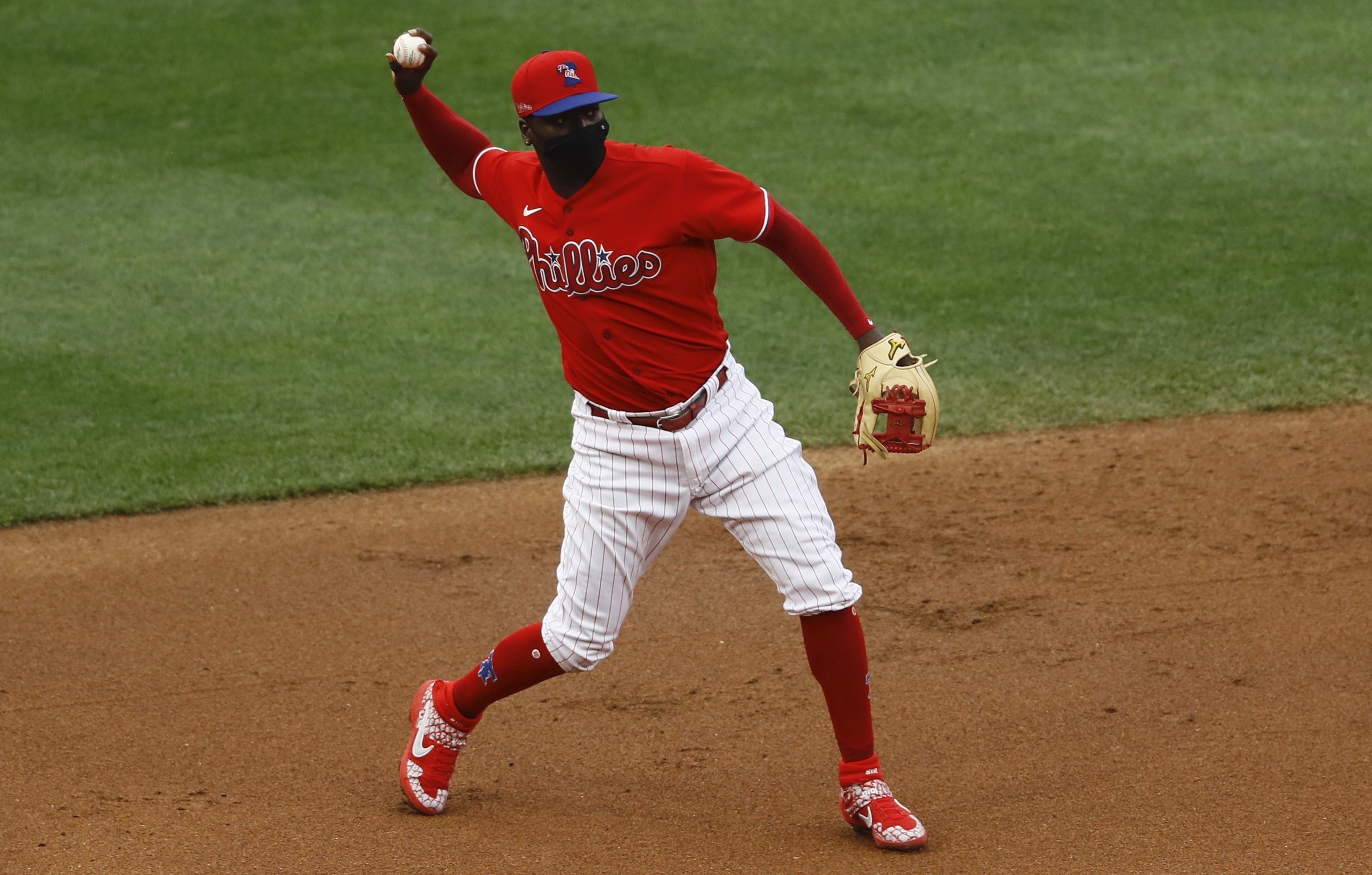 AP source: Phillies, SS Didi Gregorius agree on 2-year deal