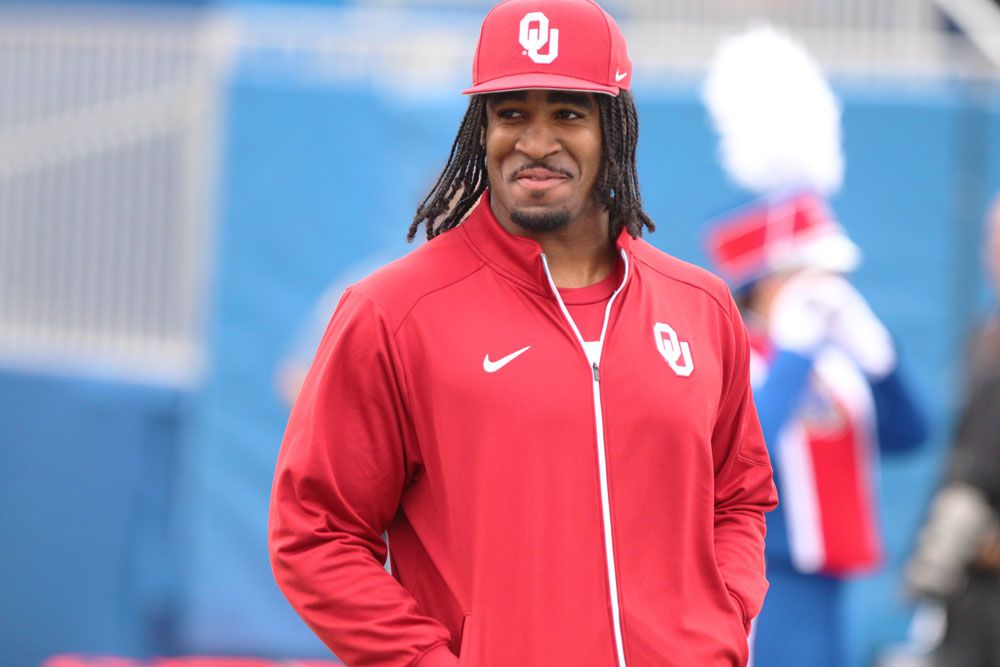 Oklahoma linebacker Devante Bond selected by Tampa Bay in sixth round