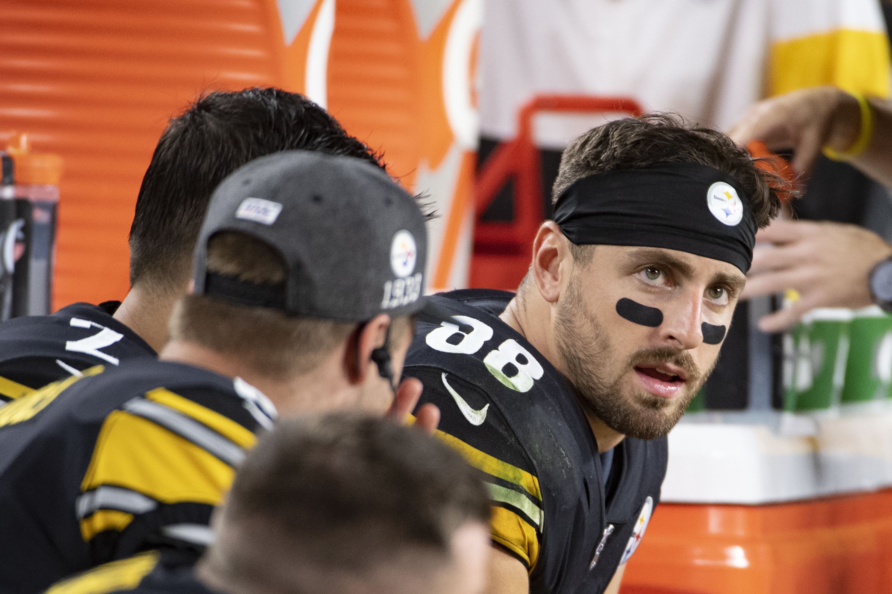 Nick Vannett isn't worthy of living inside the heads of Steelers