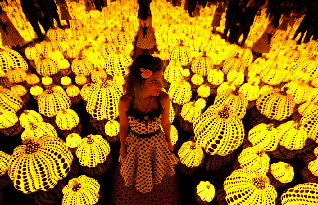 Longer Glowing Pumpkins Dma Extends Yayoi Kusama S