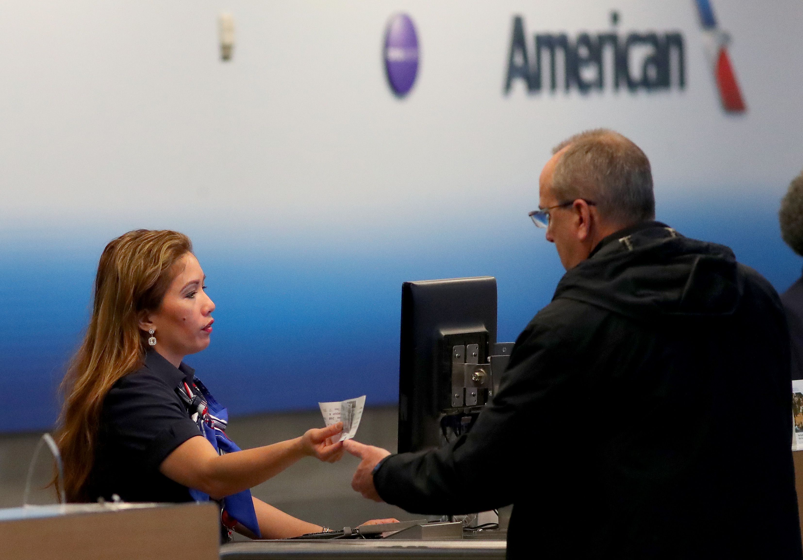 American Airlines Cuts Leave Deal With Pilots As Airlines Scramble
