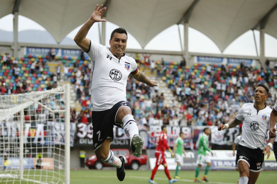 Esteban Paredes, Colo Colo