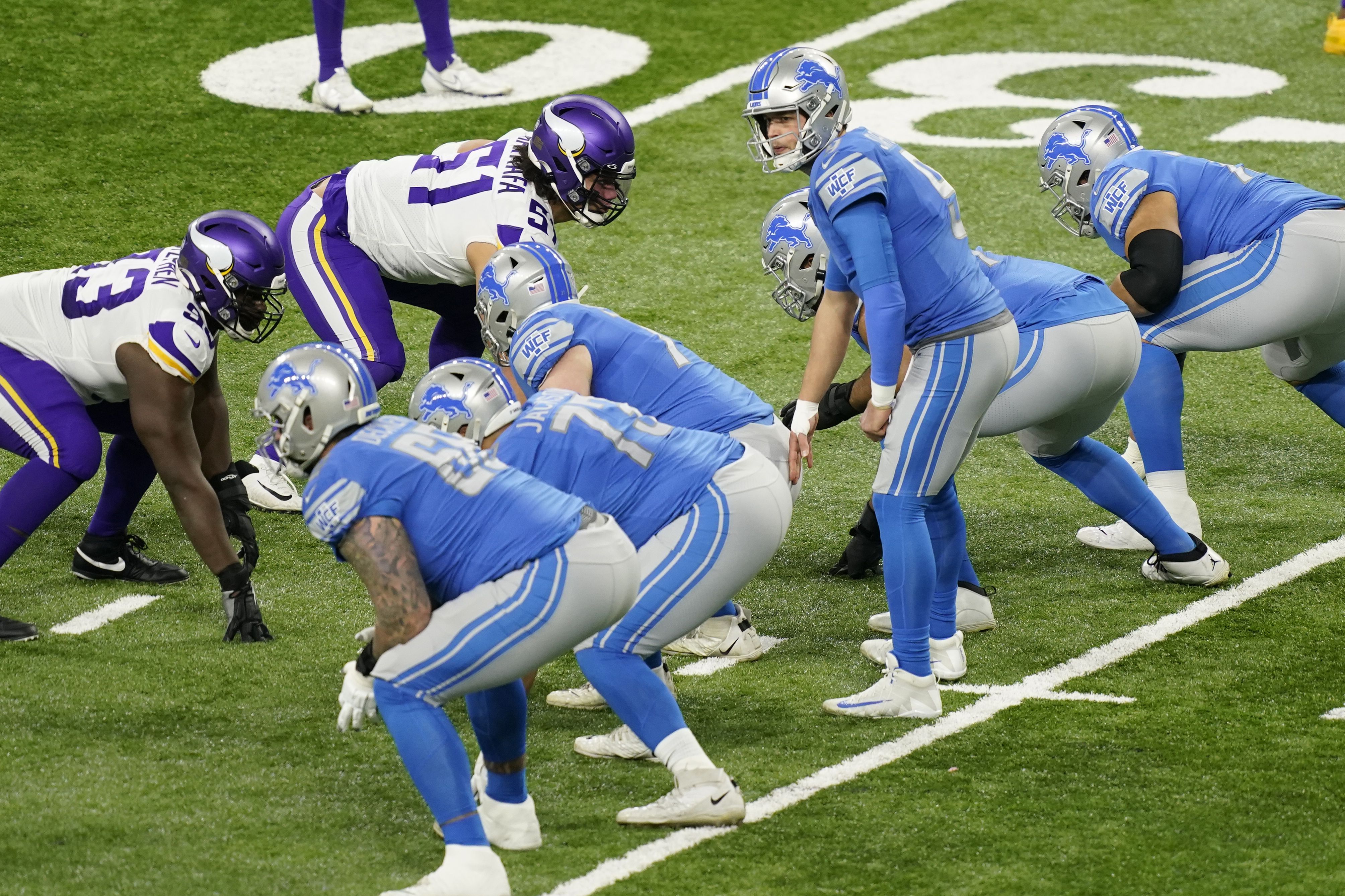 Cousins throws 3 TDs, Vikings end with 37-35 win over Lions