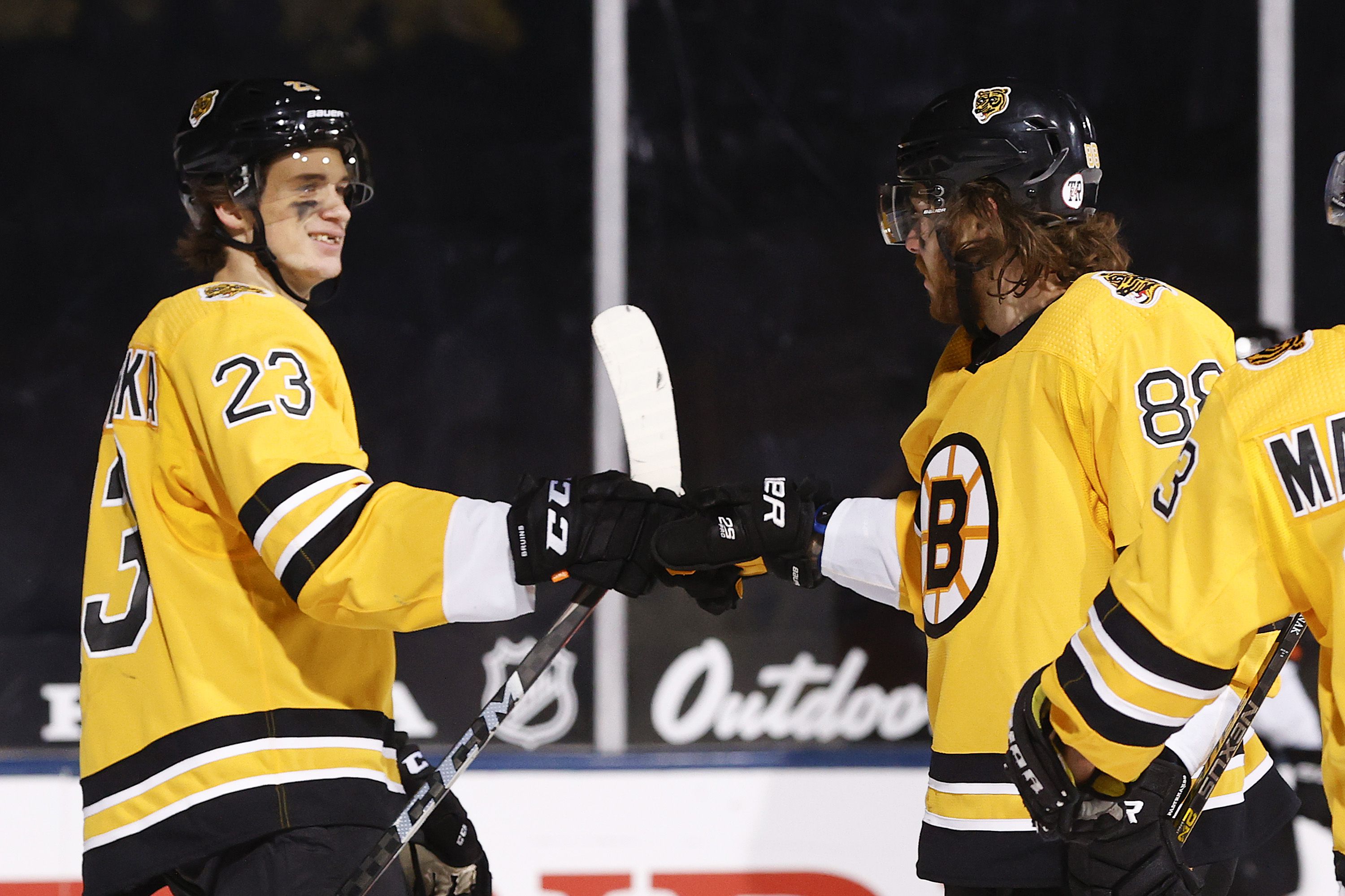Bruins 7, Flyers 3: Flyers tread water until B's chase Hart at Lake Tahoe