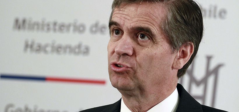 Ministro de Hacienda se refiere a triundo de Donald Trump y reajuste salarial