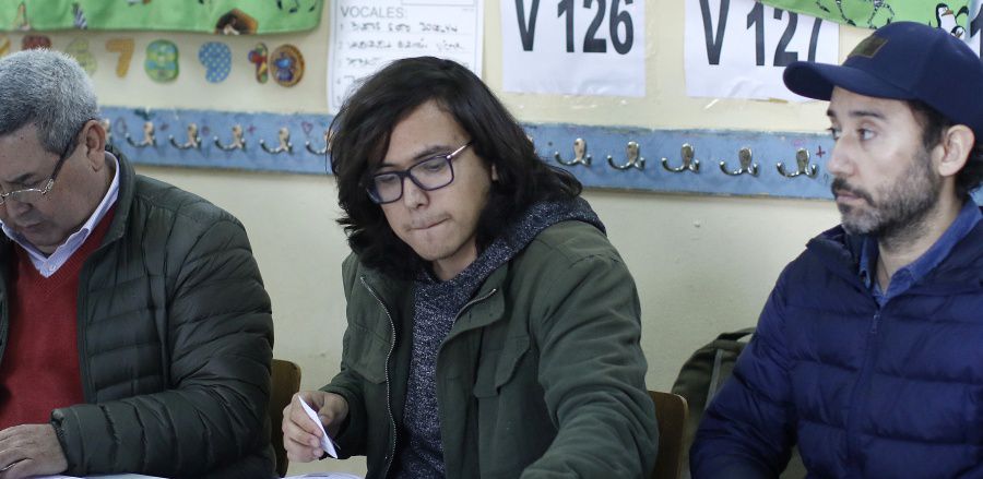 Luciano Debrott estudiante que negó saludos al precandidato presidencial Sebastian Piñera