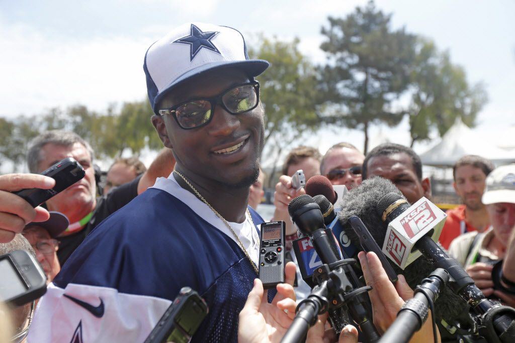 Rolando McClain Absent on Dallas Cowboys Team Charter to Oxnard