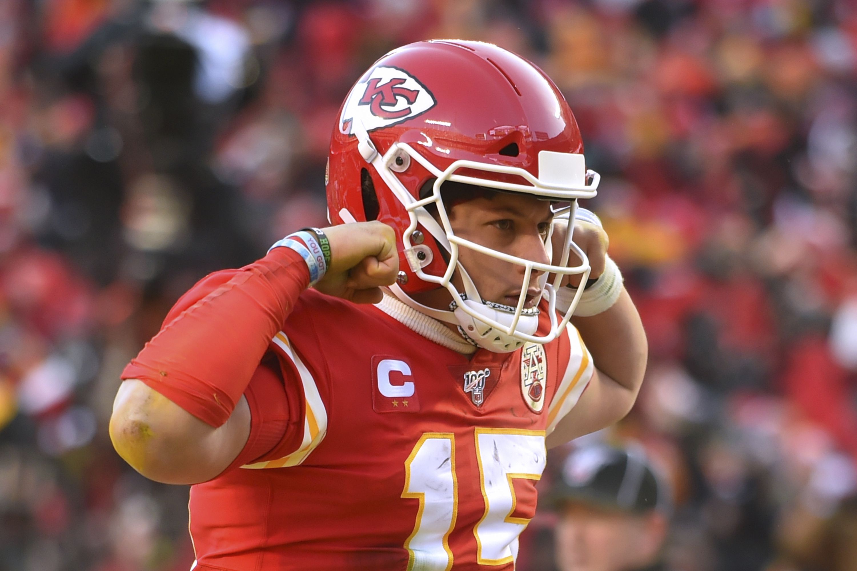 Super Bowl LIV: Patrick Mahomes, Chiefs rally late to beat 49ers to win  first championship since 1970 – The Denver Post