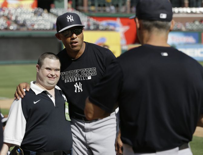 Rangers rally off Yankees closer Mariano Rivera 