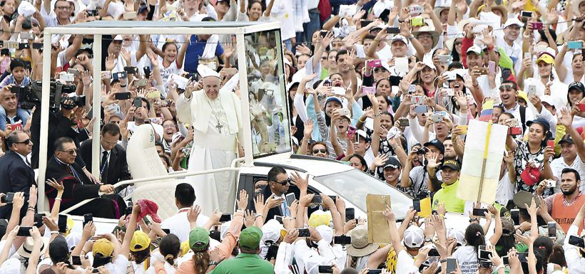 pope-francis-is-seen-during-the-holy-mass-i-39314150