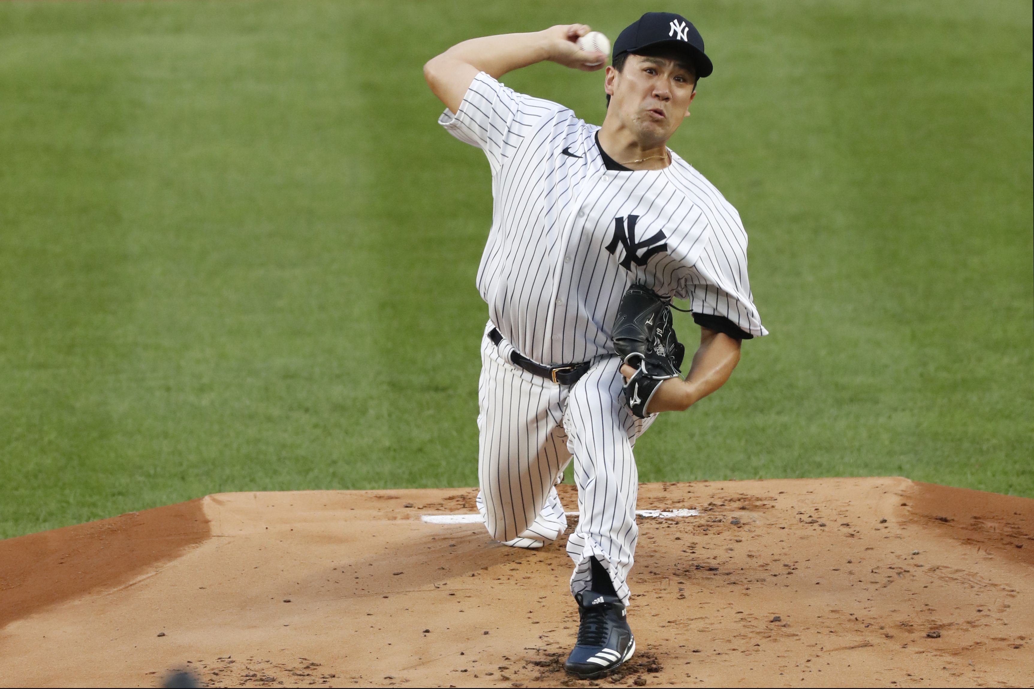 Yankees' Tanaka Taking Well to New Teammates - WSJ