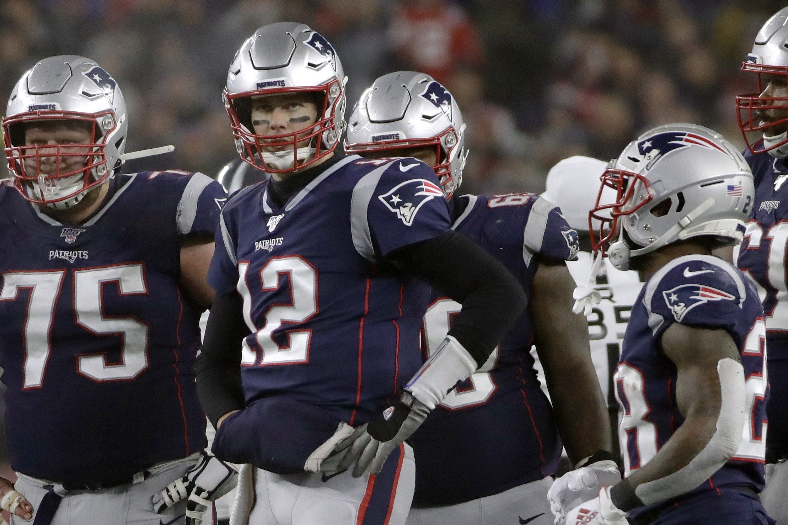 He made a custom Michigan/Patriots/Bucs @TomBrady helmet 