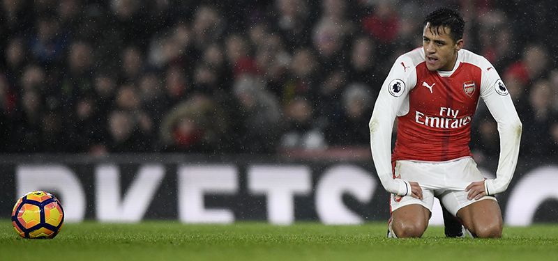 Arsenal's Alexis Sanchez looks dejected